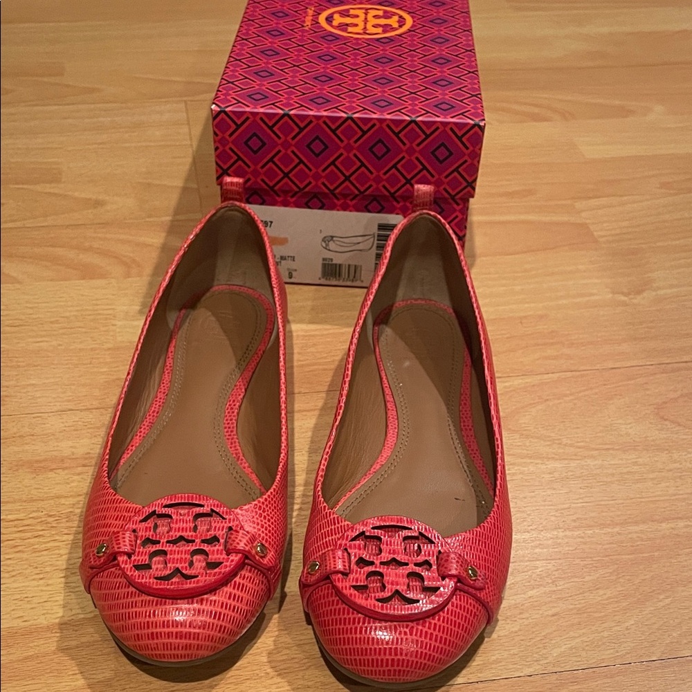 Tory Burch Pink Loafers with Logo Accent